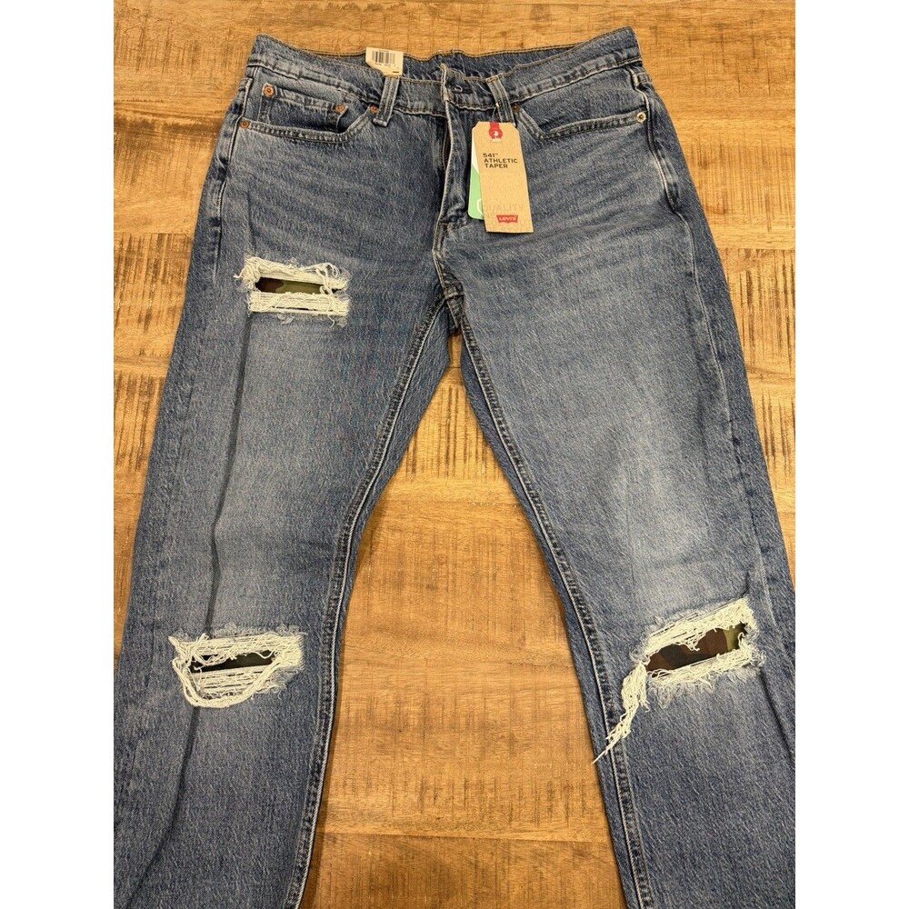 NWT‎ Levi's 541 Men's Athletic Taper Ripped Camo Patch 32 X 34 (Fits 32 X 32)